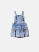 Jardineira Jeans com pregas Cerejinha Crochê Animê